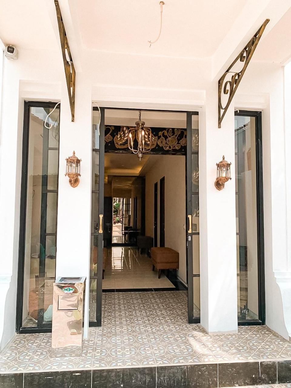 Kartiko Palagan Eksklusif Yogyakarta Hotel Kejayan Bagian luar foto